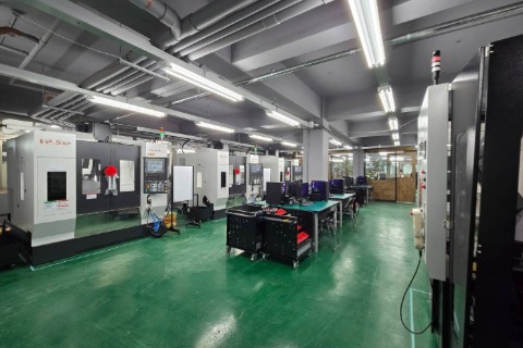世紀綠能工商機械科－CNC銑床實習教室