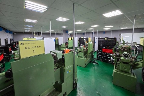 世紀綠能工商機械科－車床實習工作區